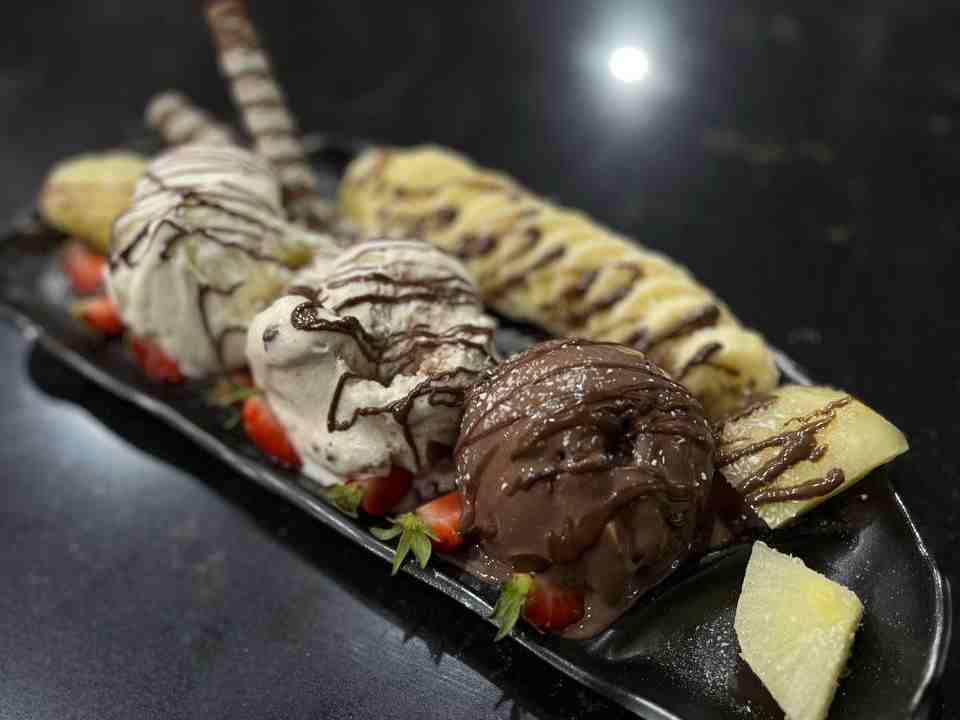 بستنی مخصوص