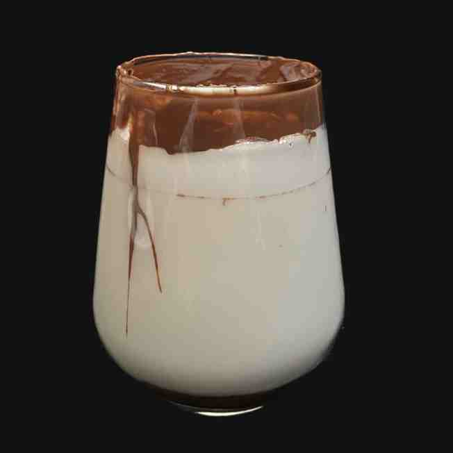 شیرنوتلا