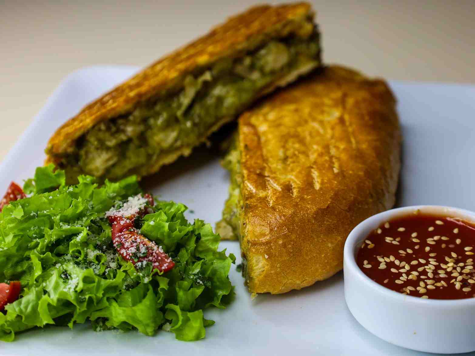 پنینی مرغ پستو