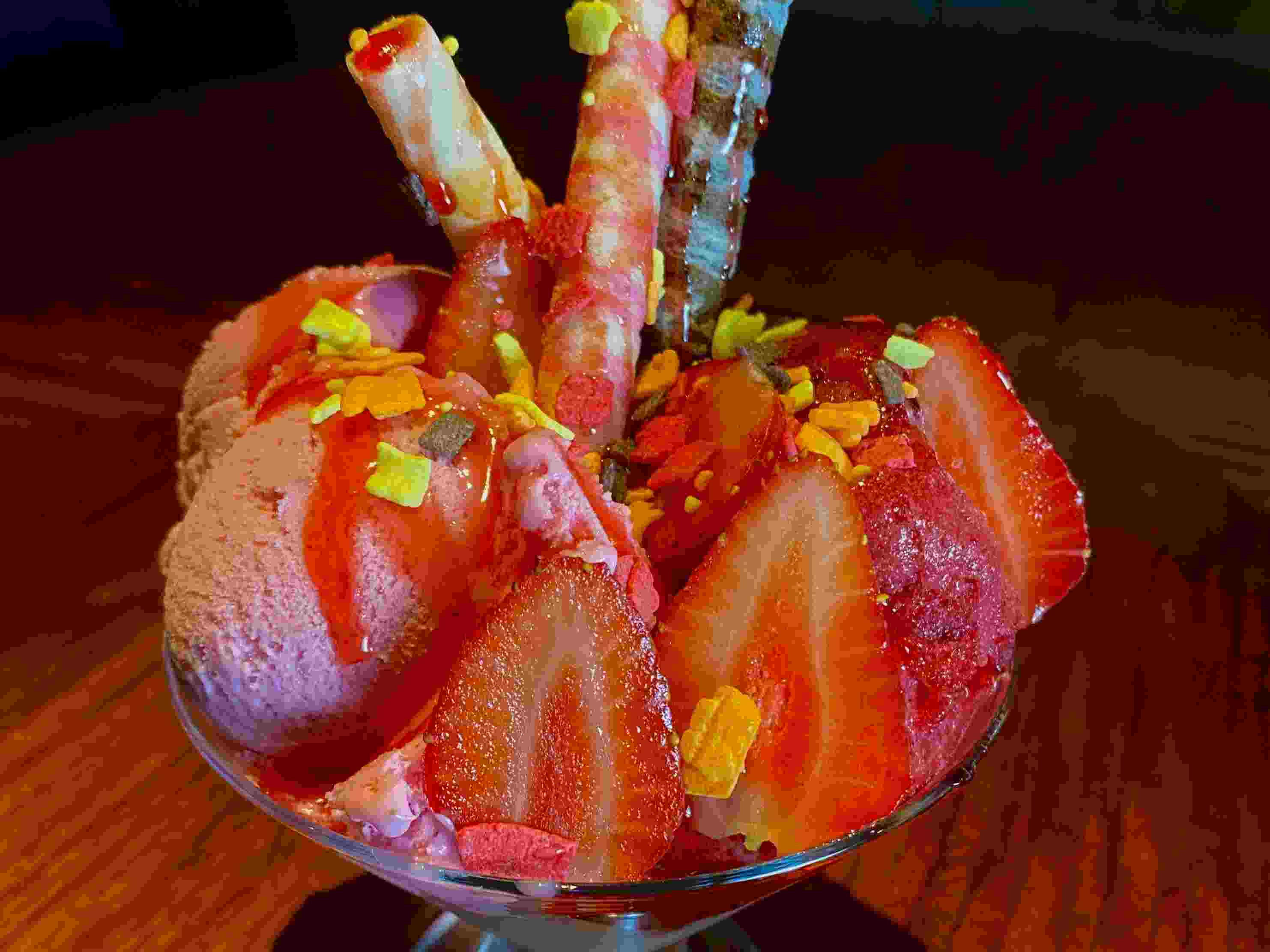 بستنی مخصوص مازتی
