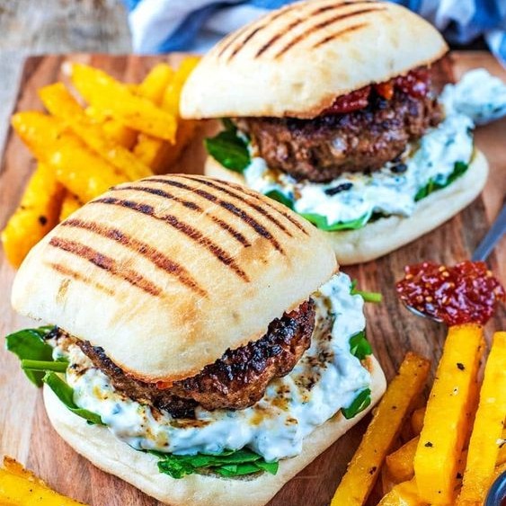 لم برگر با گوشت گوسفند کیلویی