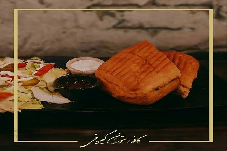 پنینی مرغ گریل