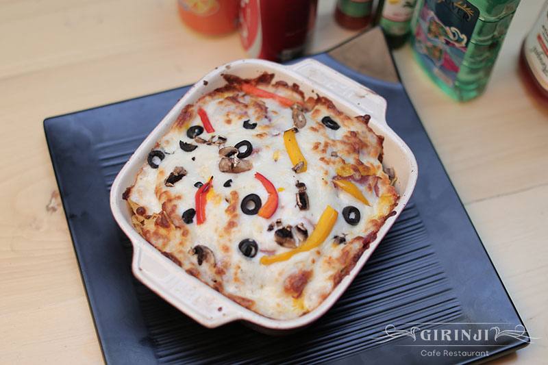 چيپس و پنير مخصوص گيرينجي