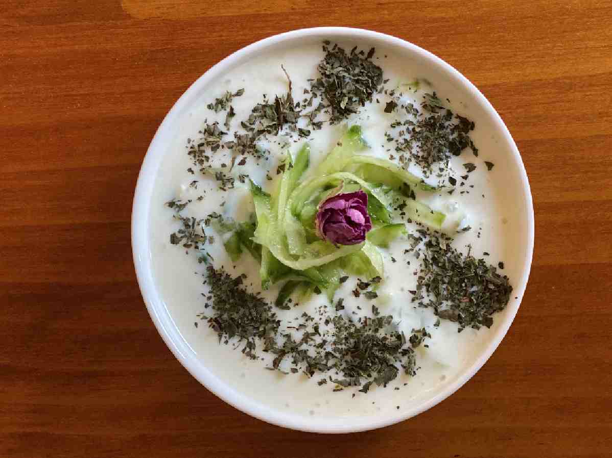 Mast-o-khiar