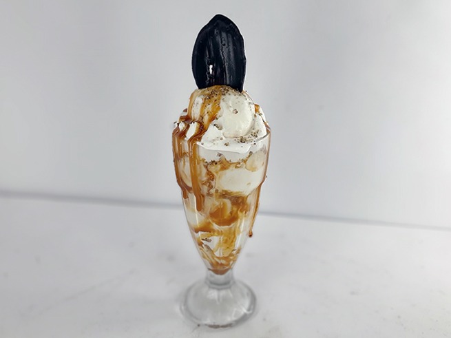 بستنی گردو موز کارامل