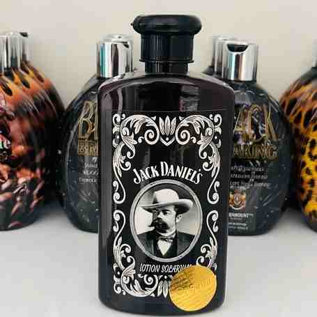 جک دنیل Jack Daniels