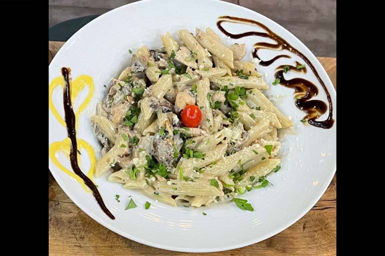 پنه چیکن آلفردو
