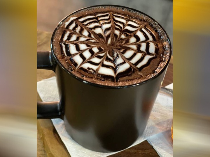 هات چاکلت فندقی