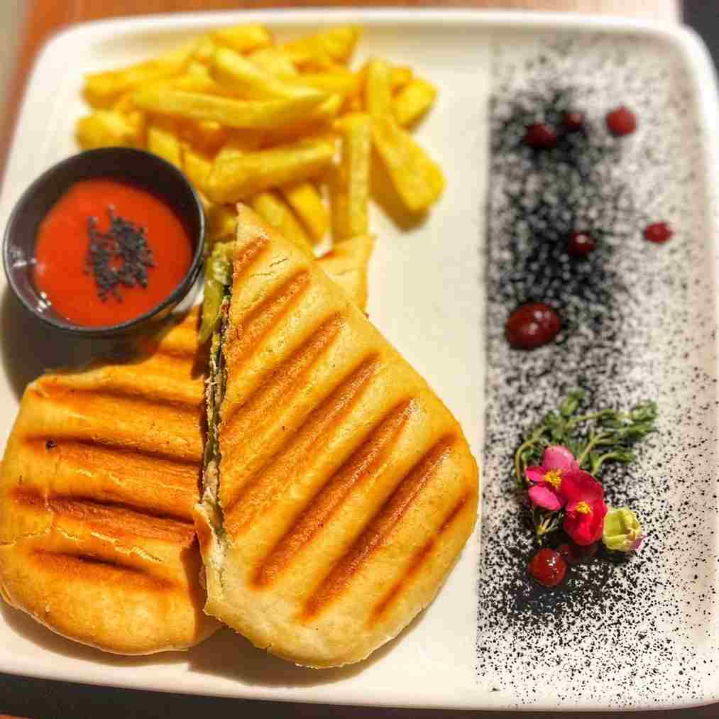 پنینی مرغ و اسفناج