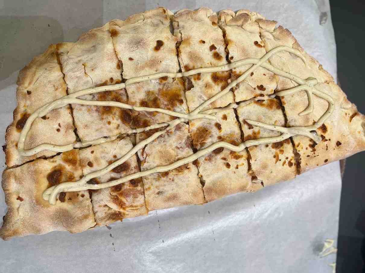 کالزونه