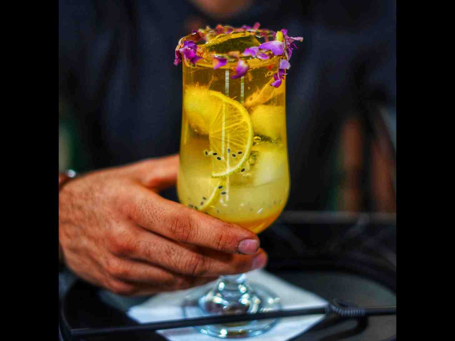شربت لیمو زعفران
