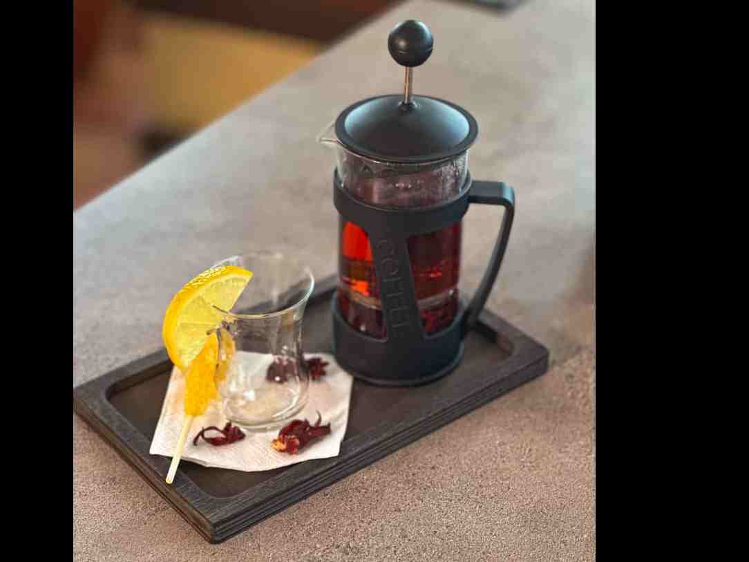 چای دمی فرنچ پرس 