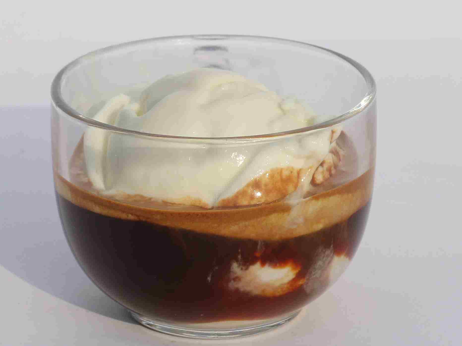 آفوگاتو    Affogato 