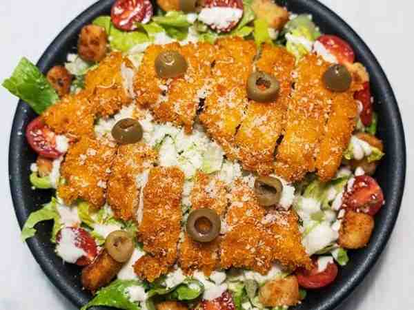 سالاد سزار با رول سوخاری