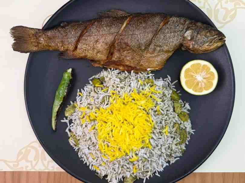 باقالی پلو با ماهی قزل آلا سرخ