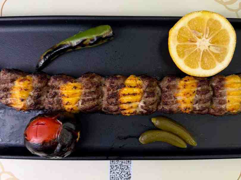 خوراک لقمه نگین دار