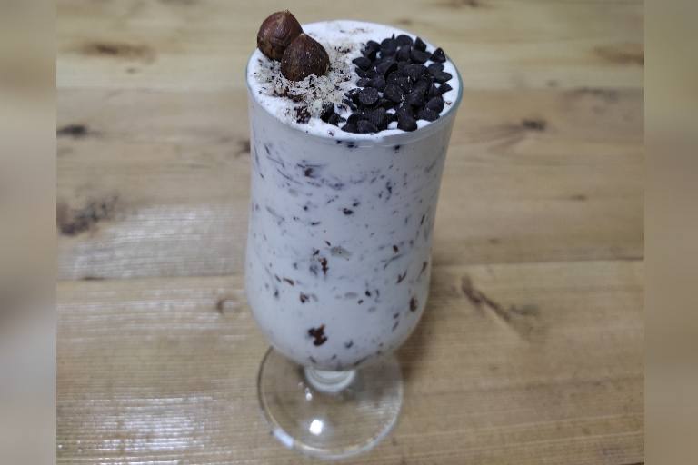 شیک شکلات فندق
