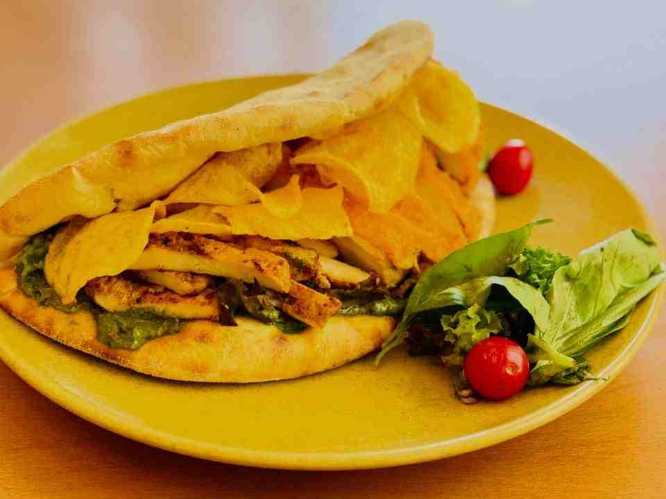 ساب مارین چیکن پستو