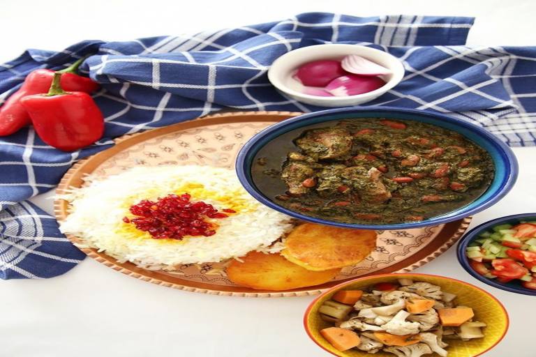 چلو خورشت قورمه سبزی