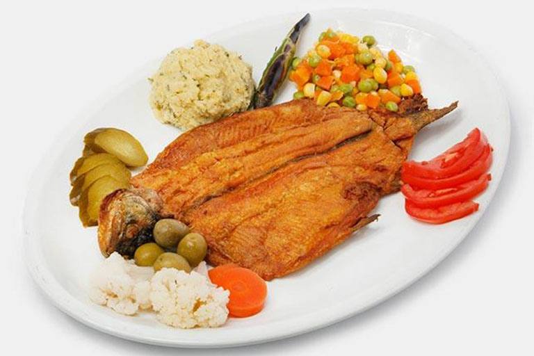 ۳۰۰ گرم ماهی قزل آلا سرخ شده