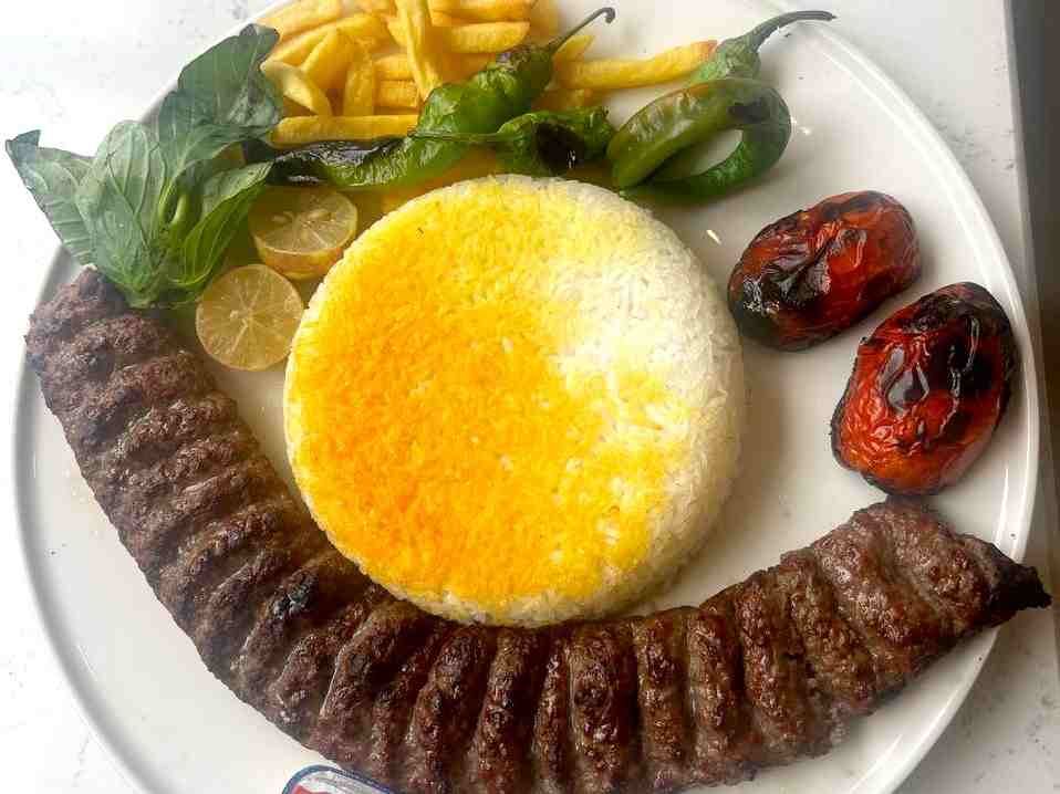 چلو کباب کوبیده