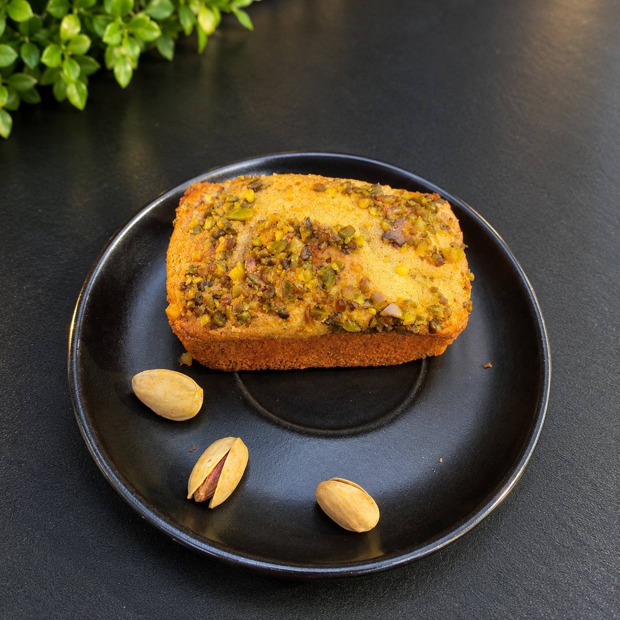 کیک رژیمی پسته‌ای