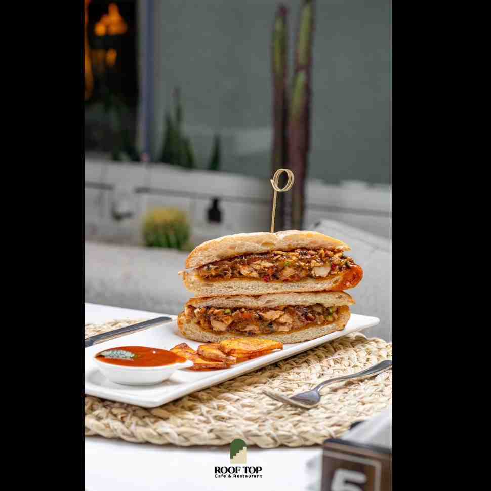 ساندویچ فیله مرغ مخصوص