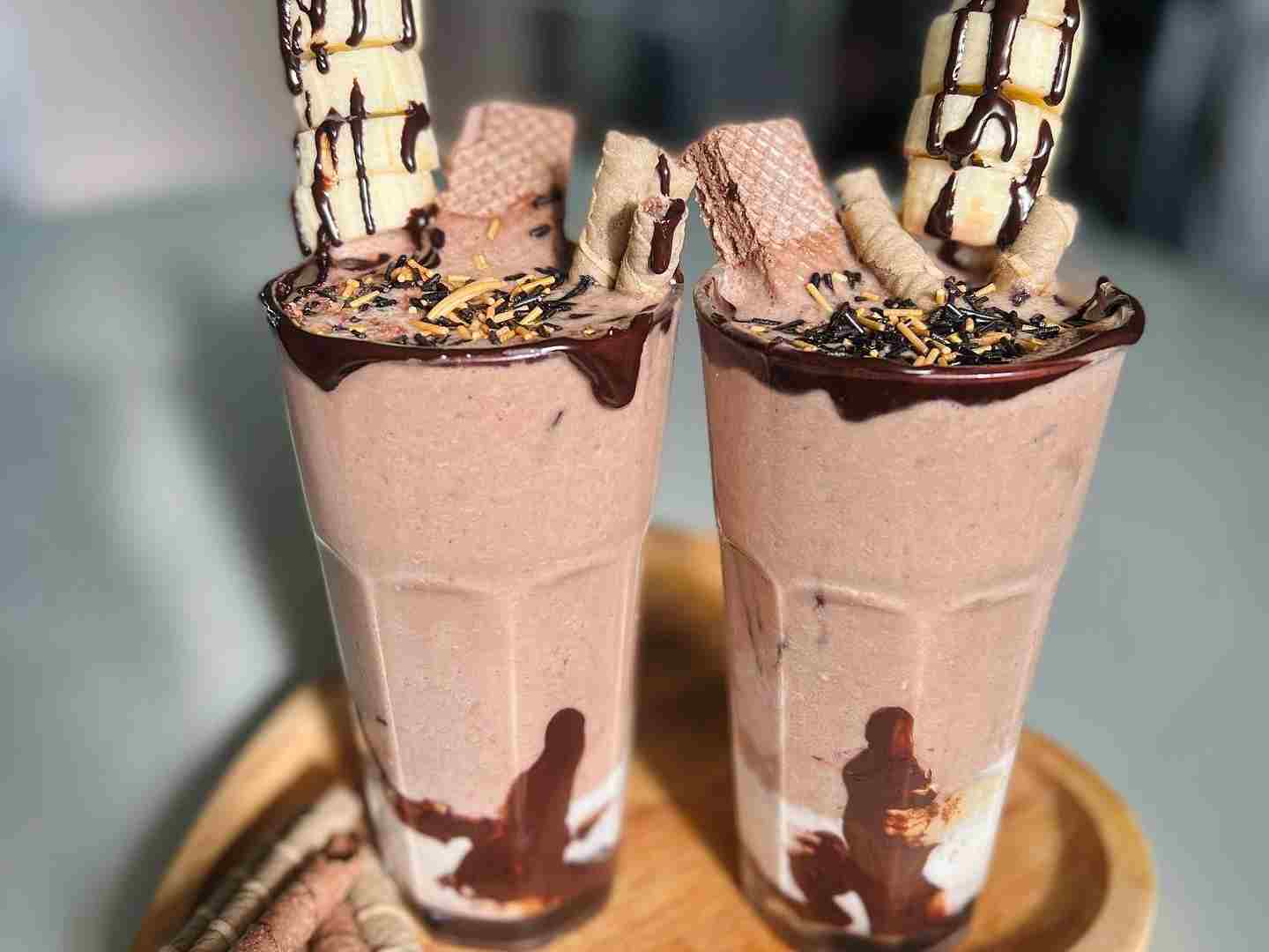شیک شکلات تیکه ای