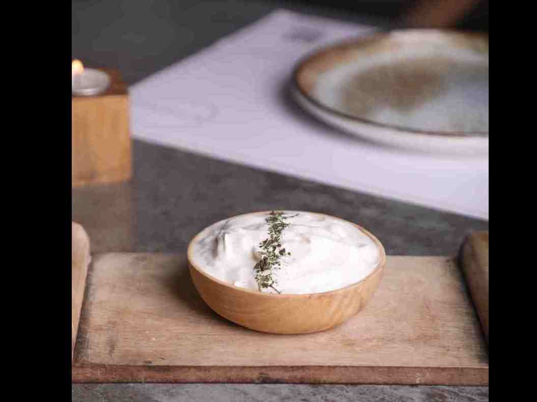 دیپ ماست چکیده
