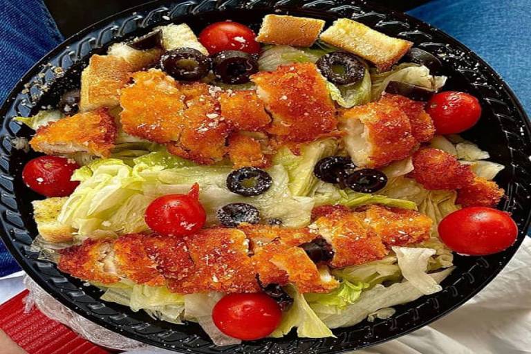 سالاد سزار با فیله سوخاری