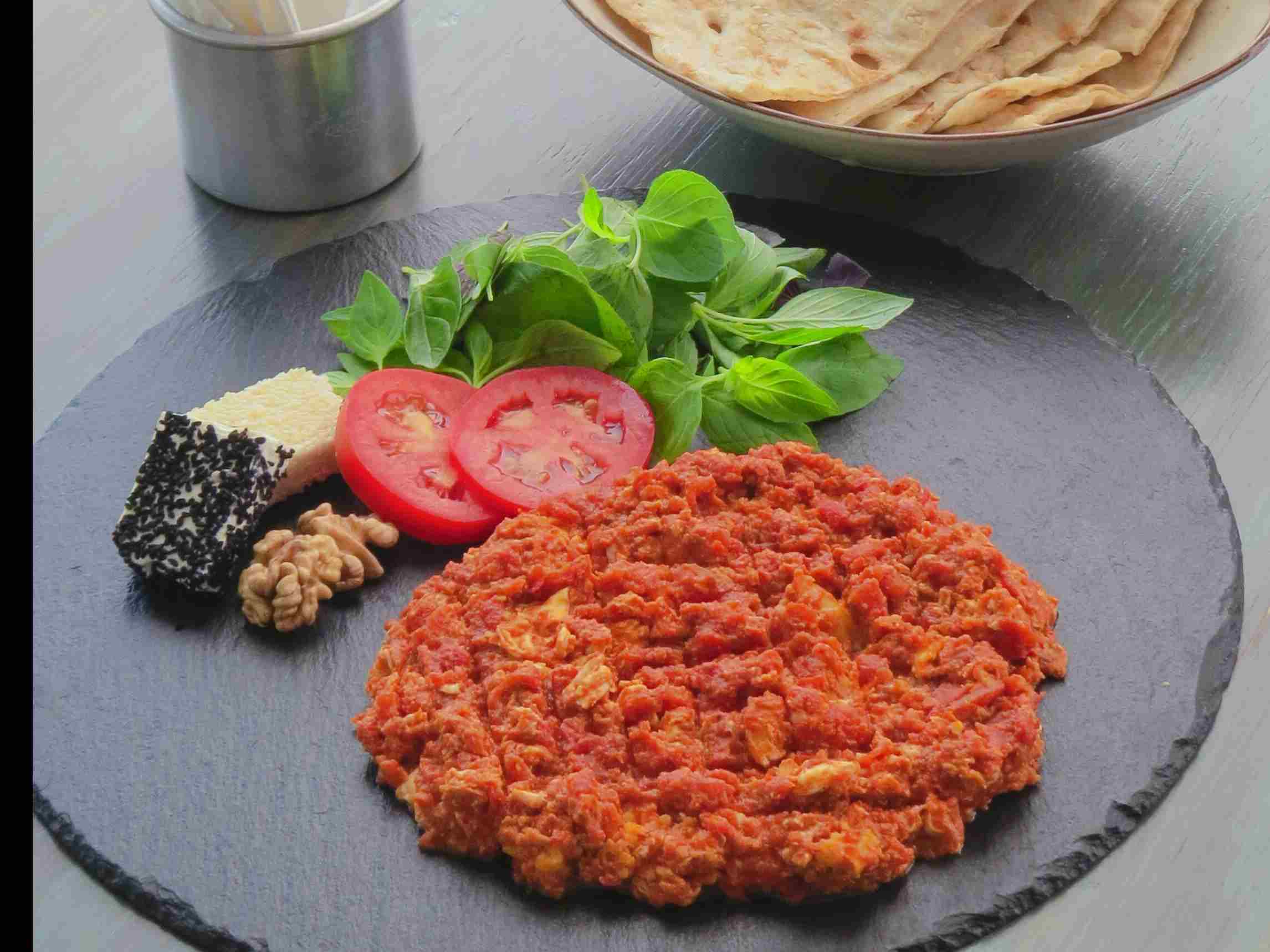 املت گوجه فرنگی