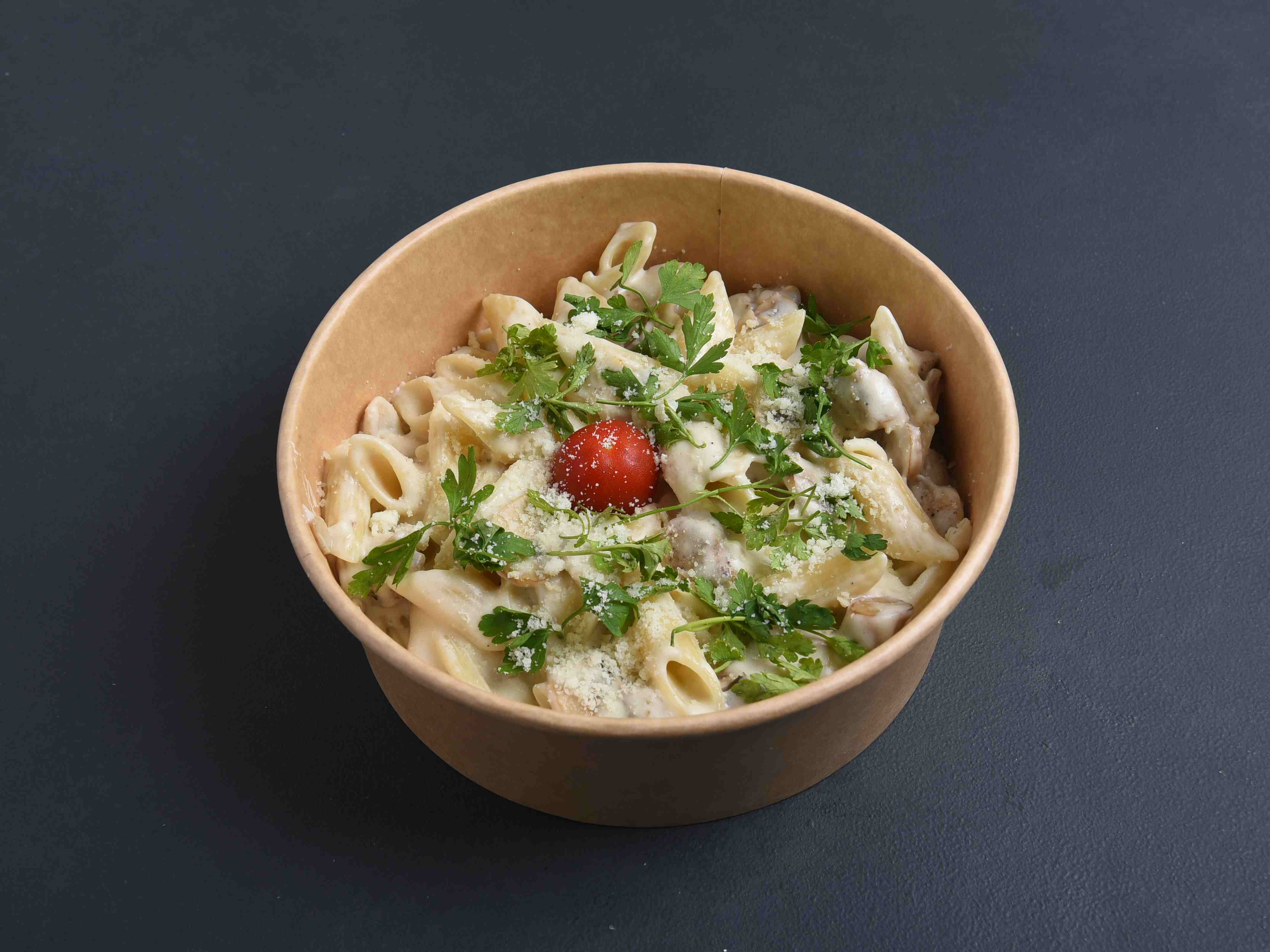 پاستا چیکن آلفردو