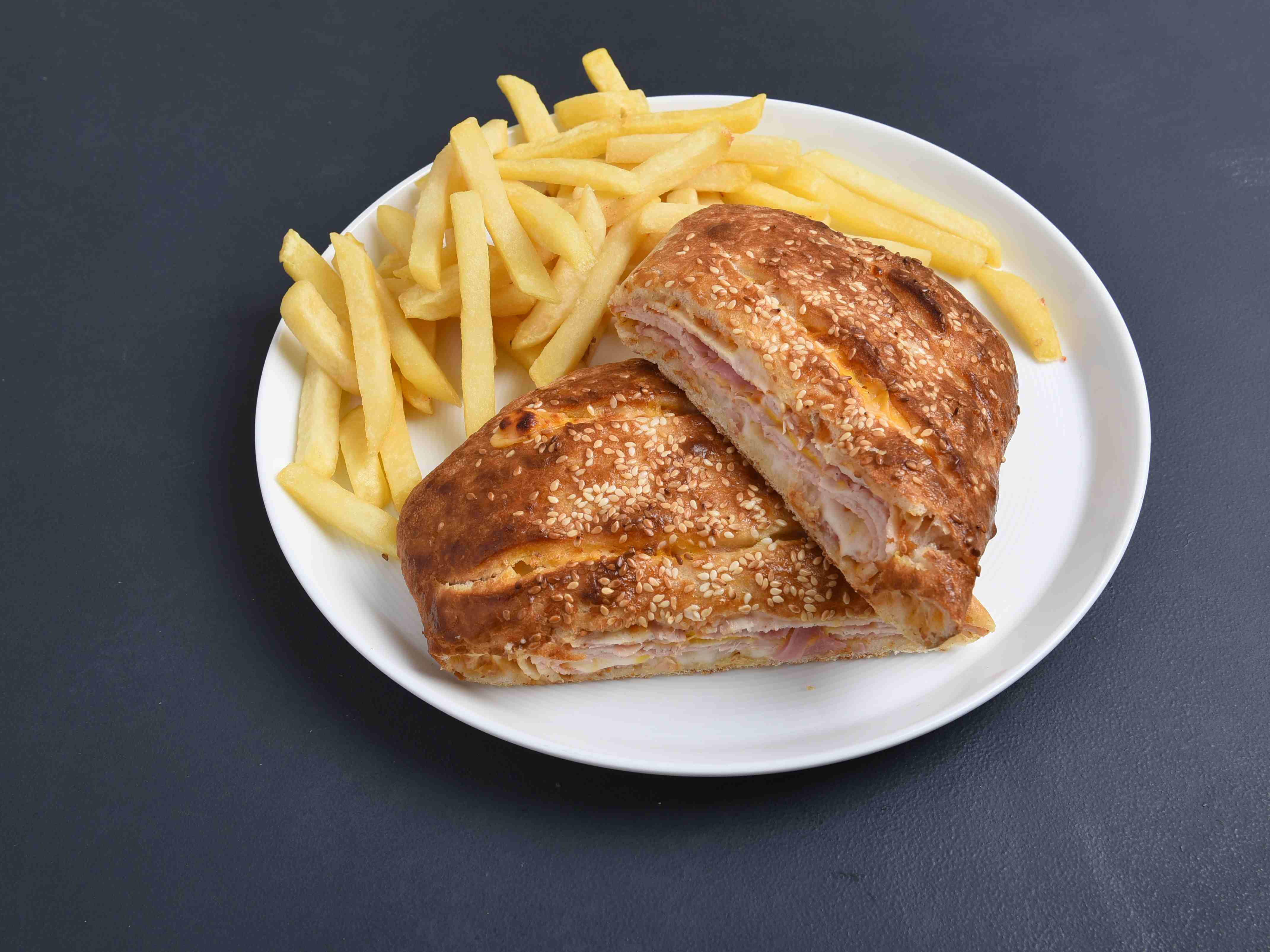 استرامبولی زامبون پنیری