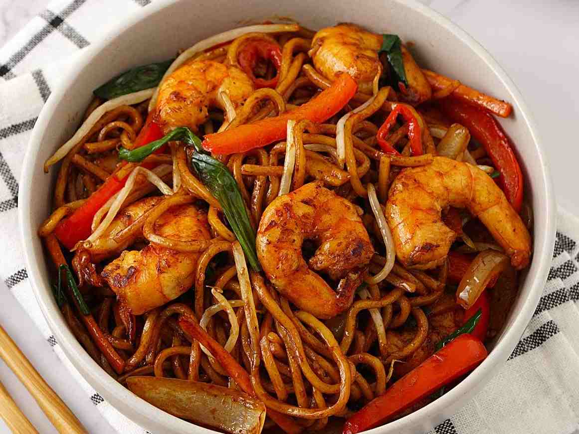 چاومین نودل میگو