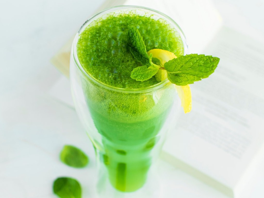 Lemon mint juice