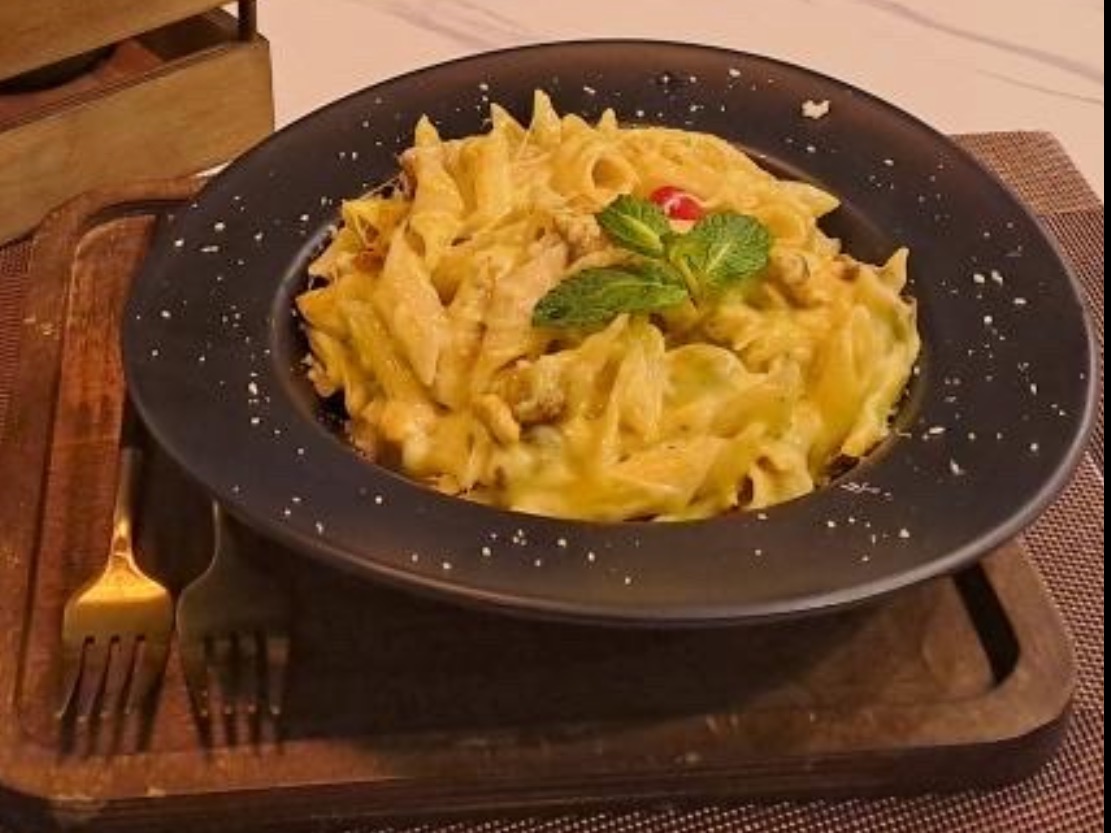 چیکن آلفردو