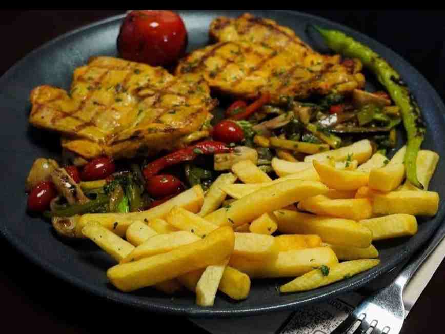 تاووک ایزگارا(استیک مرغ)