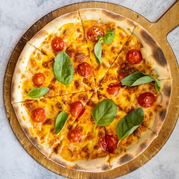 پیتزا مارگاریتا ( Margherita Pizza )