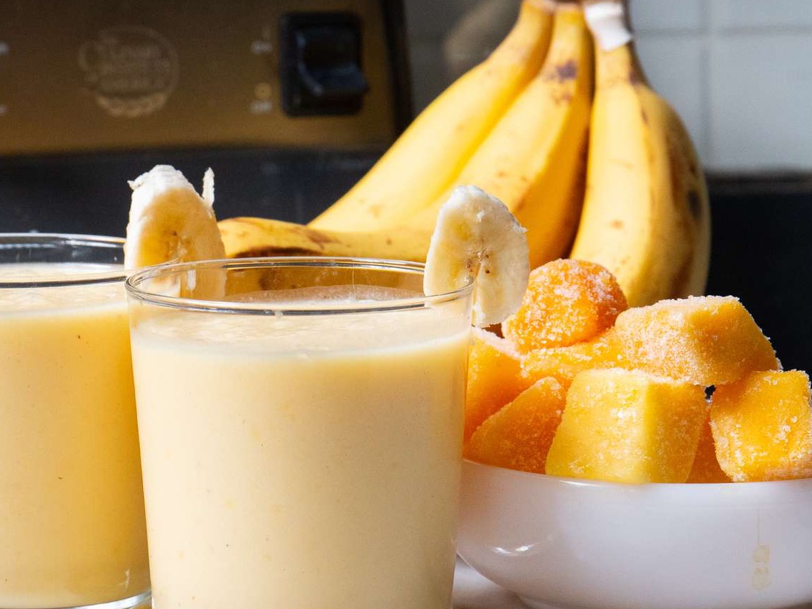 شیر موز انبه mango banana milk