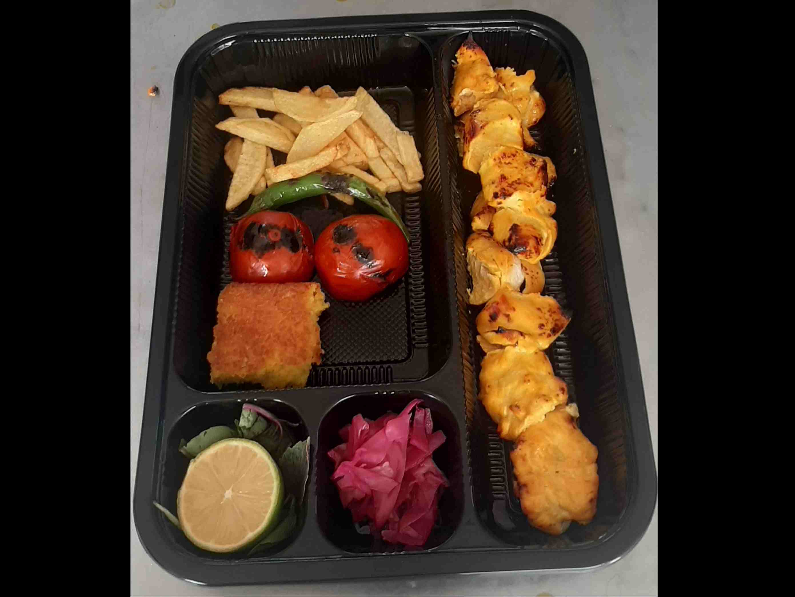 خوراک جوجه کباب مخصوص