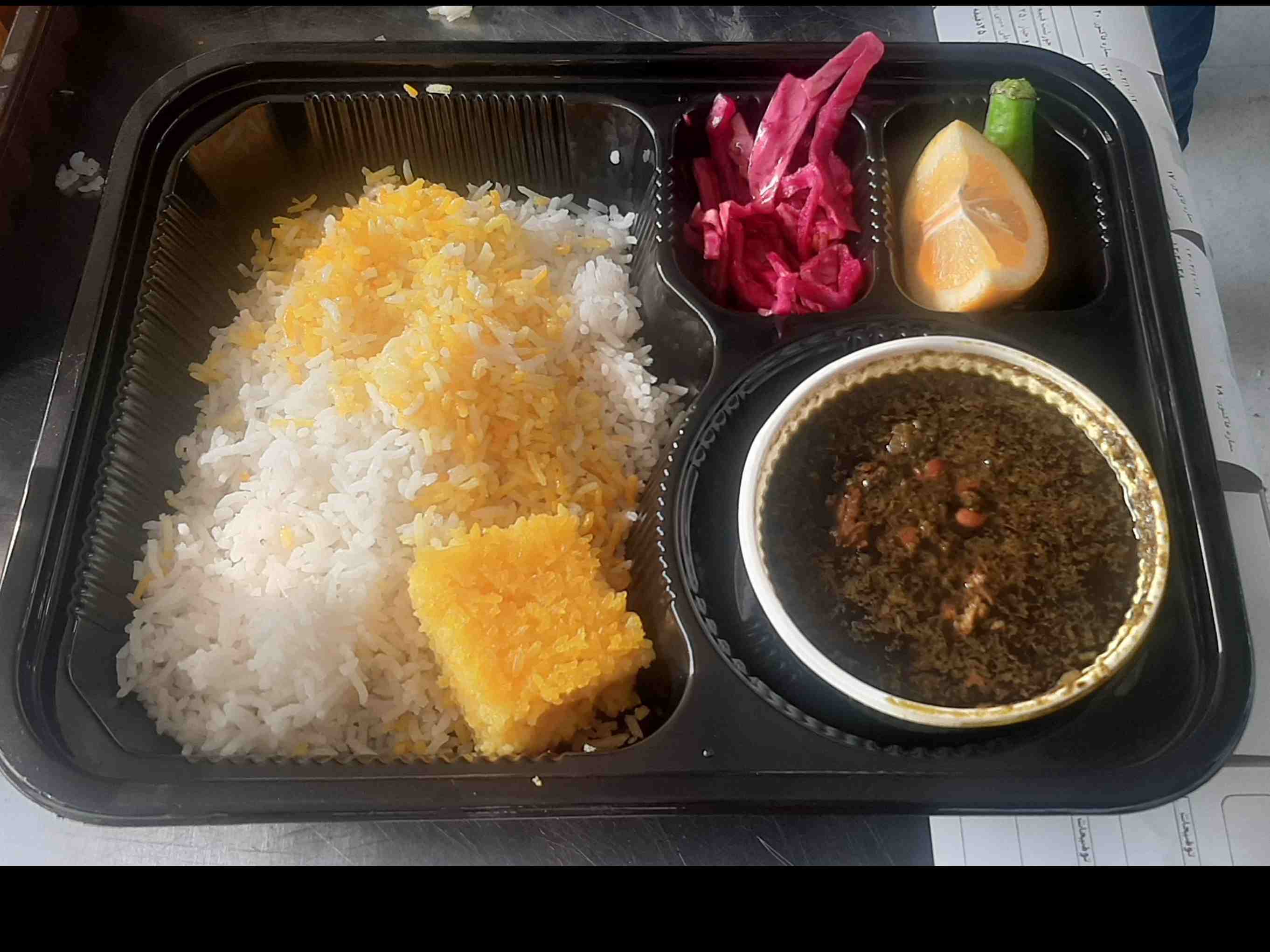 چلو خورشت قورمه سبزی مخصوص
