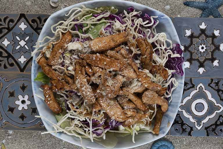 سالاد مرغ دودی چاینیز
