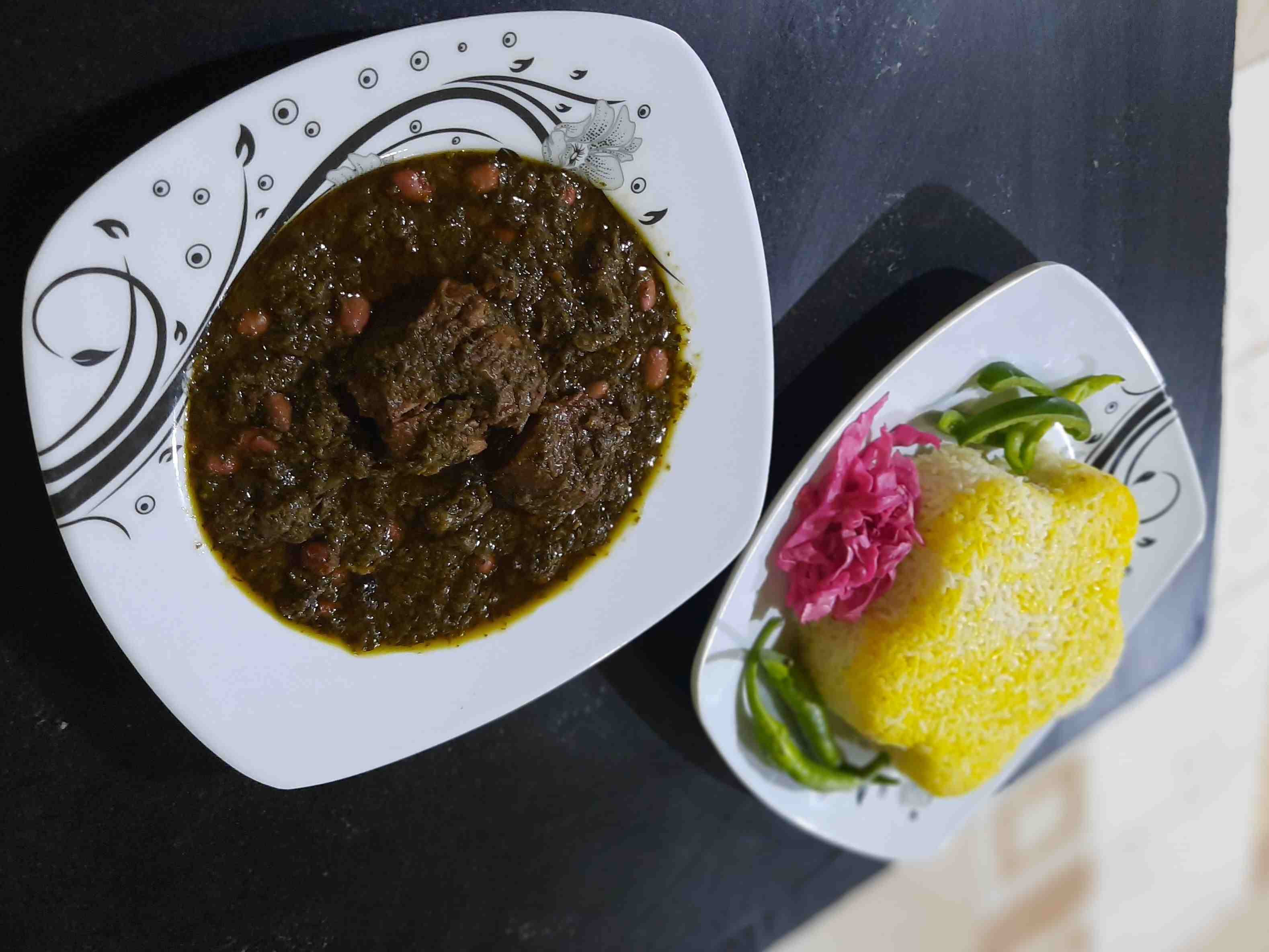چلو قورمه سبزی