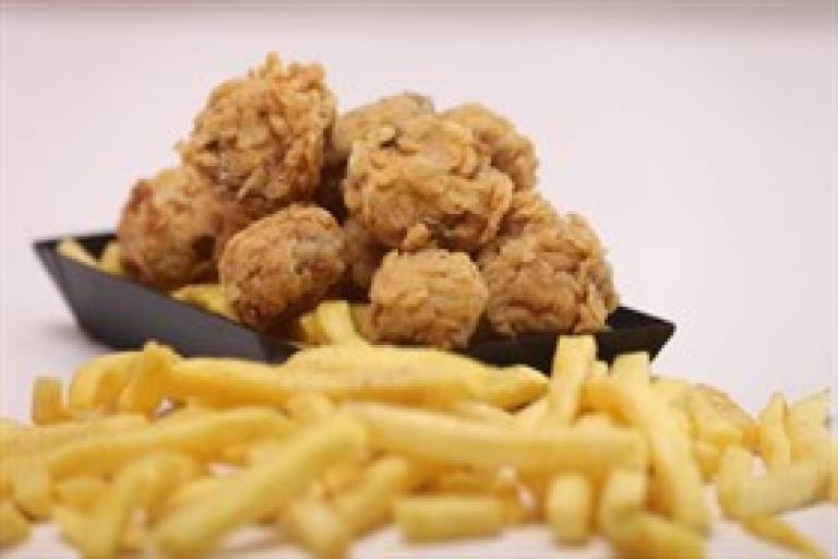 میکس سیب زمینی سرخ شده باقارچ سوخاری کوچک