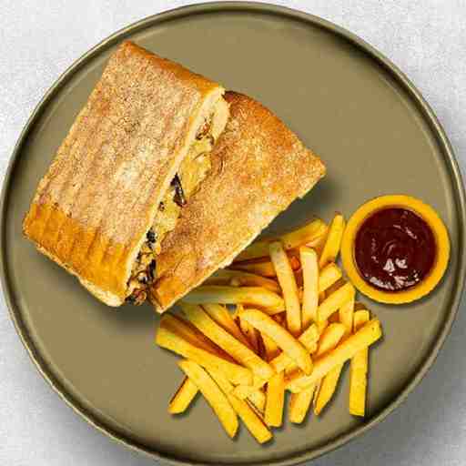 پنینی مرغ آلفردو