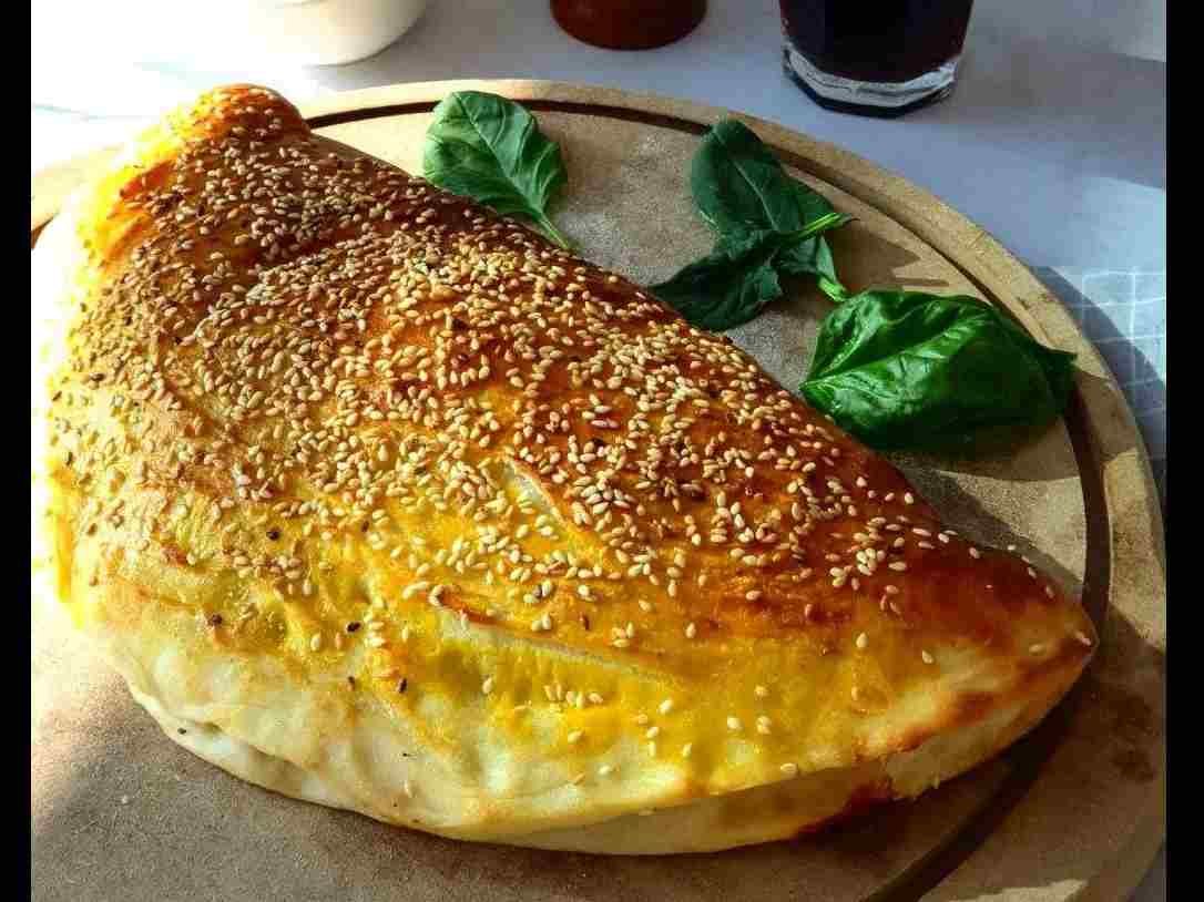 کالزونه گوشت