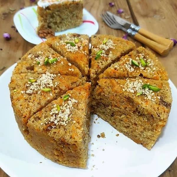 کیک گردویی کشمش