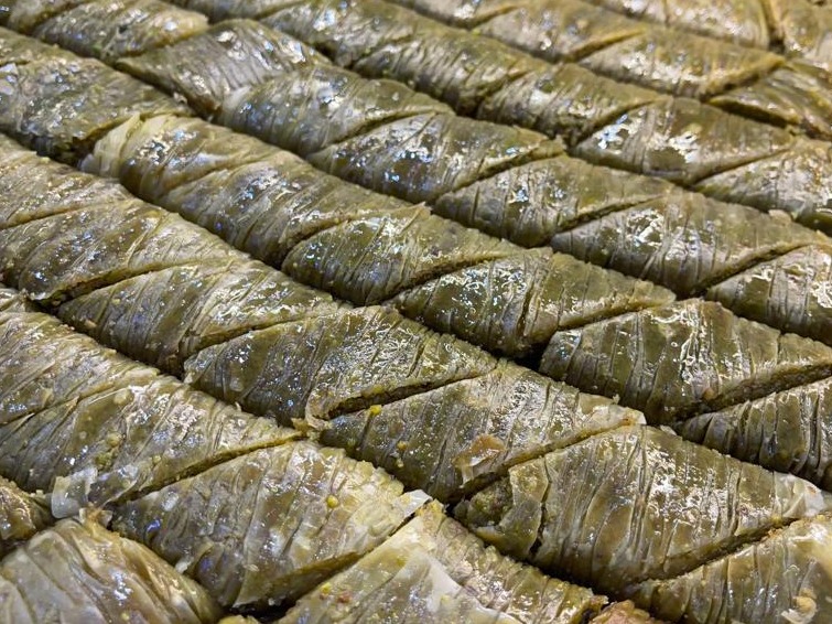 لوزی پسته