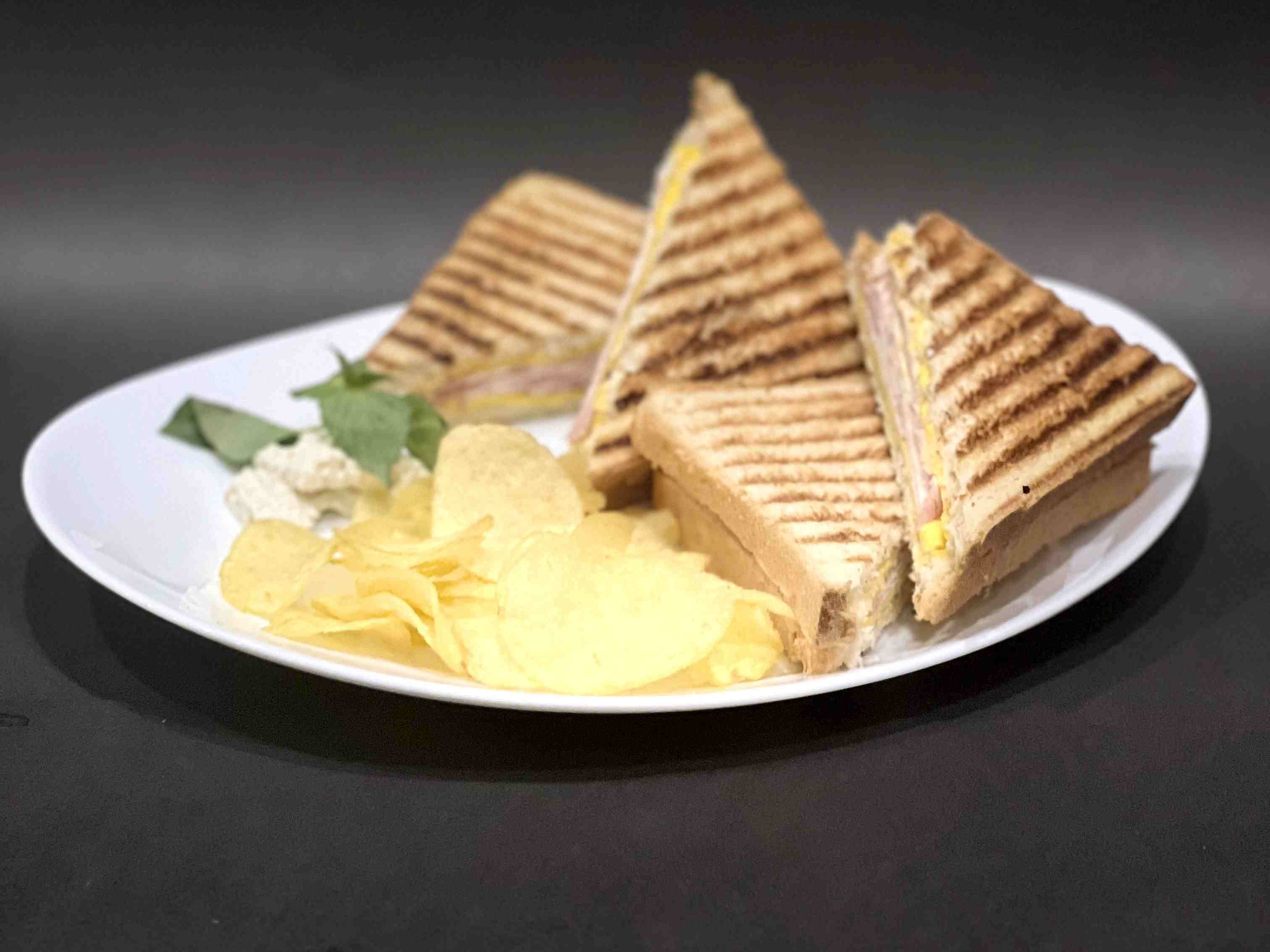 اسنک ژامبون مرغ