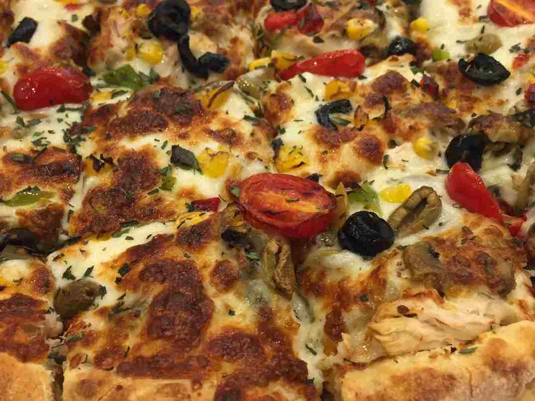 مرغ و قارچ کوچک